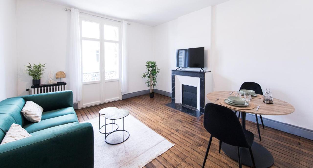 Appartement Avec Balcon A 250 M De La Gare, Hyper Centre トゥール エクステリア 写真