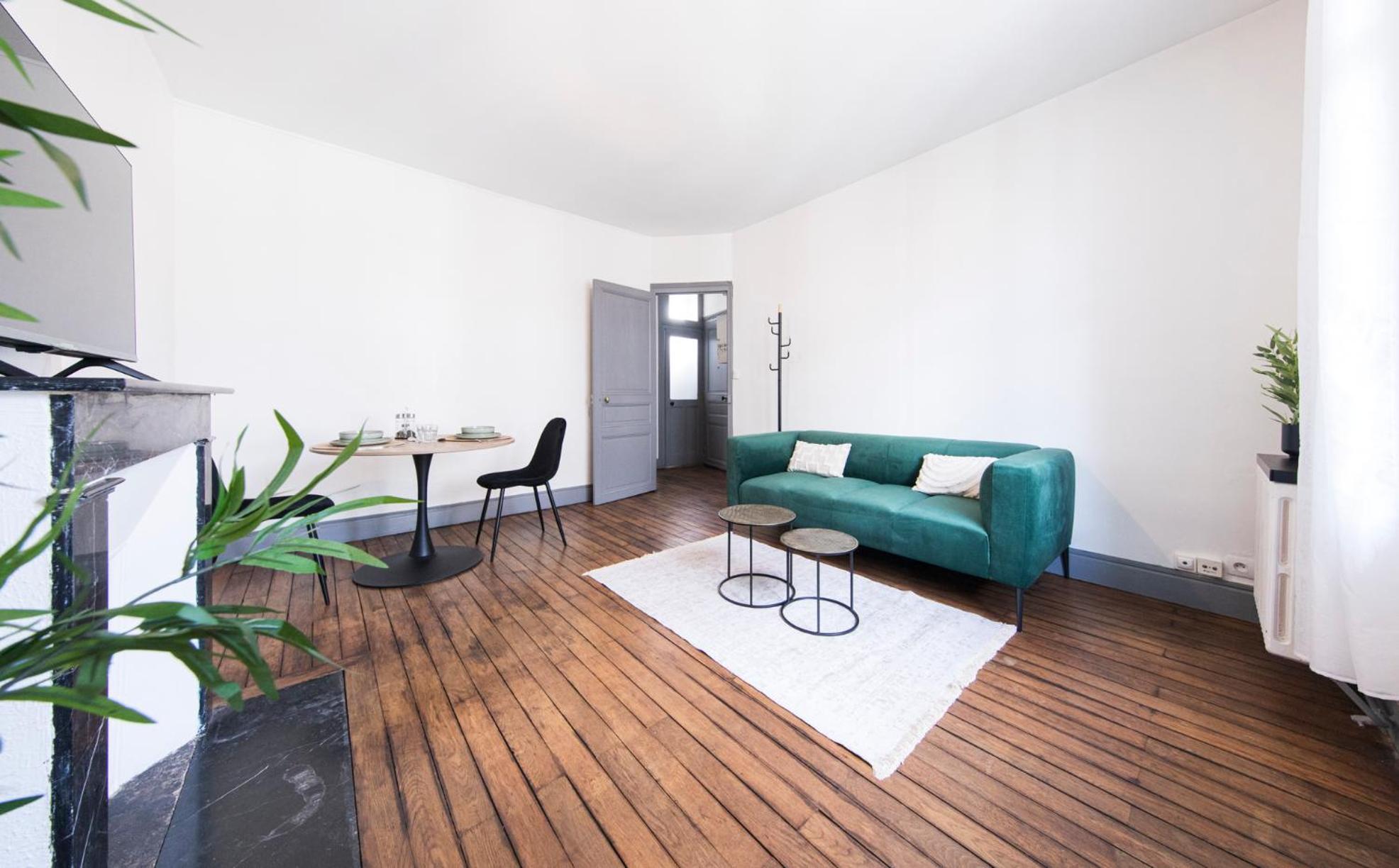 Appartement Avec Balcon A 250 M De La Gare, Hyper Centre トゥール エクステリア 写真